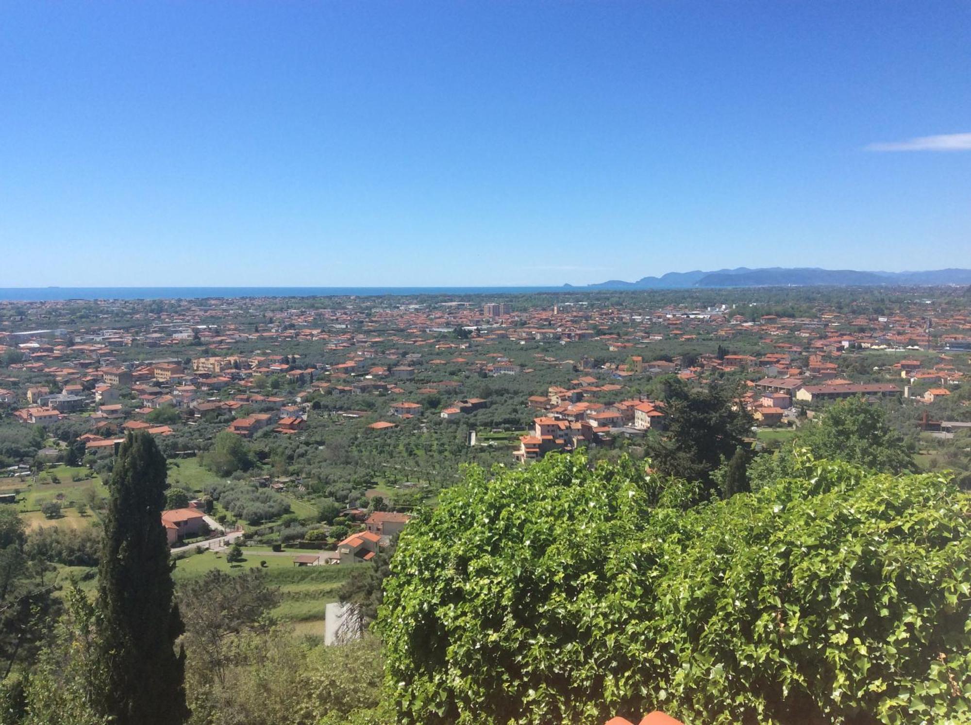Belvedere 10 Pietrasanta Luaran gambar